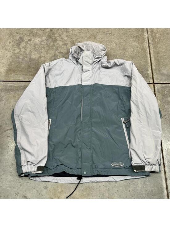 Patagonia Jackets & Blazers - vintage patagonia fusion grey and green zip up jacket size large WOMENS